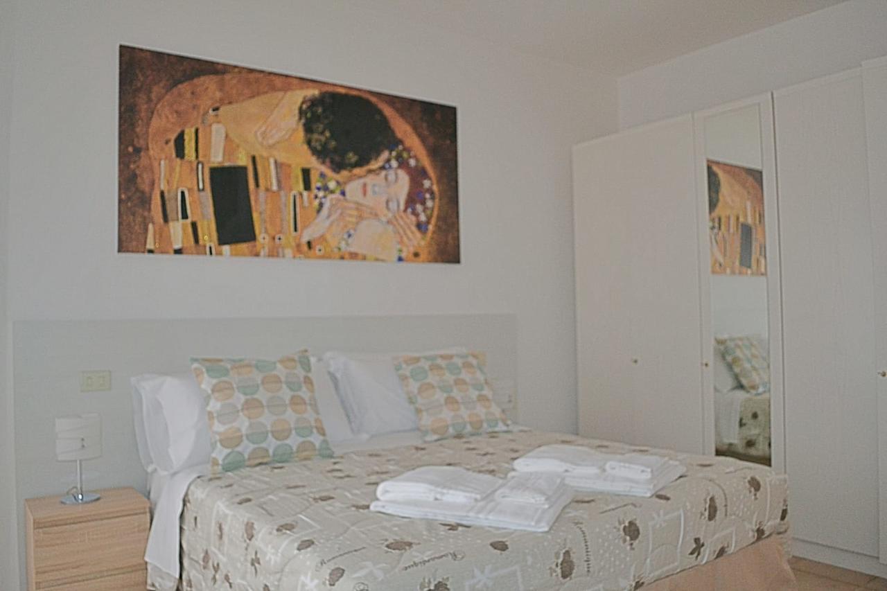 Caba Holiday Bardolino Gritti Bagian luar foto