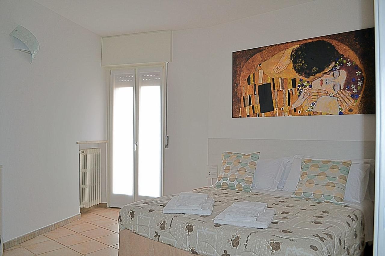 Caba Holiday Bardolino Gritti Bagian luar foto